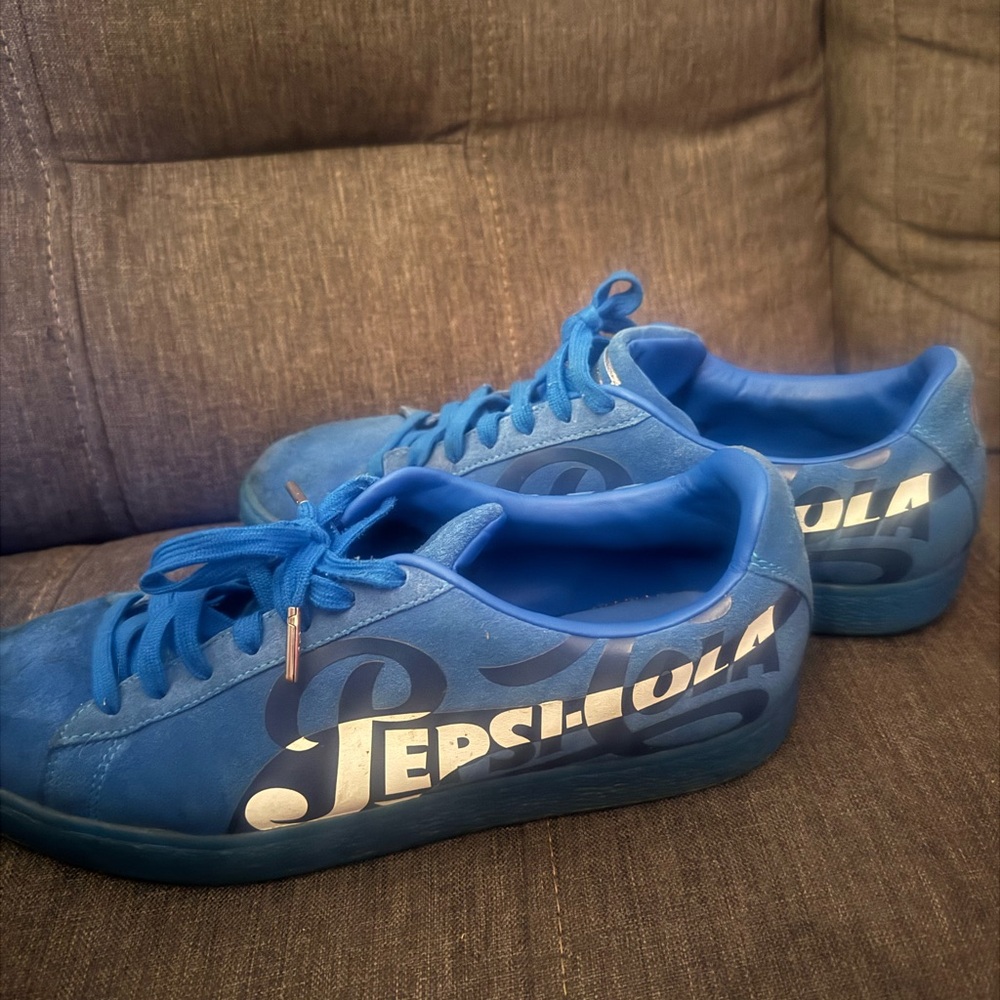 Men’s Blue Puma Pepsi Cola Shoes - size 11
